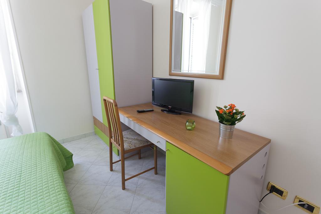 Nicetomeetyou Rom Zimmer foto